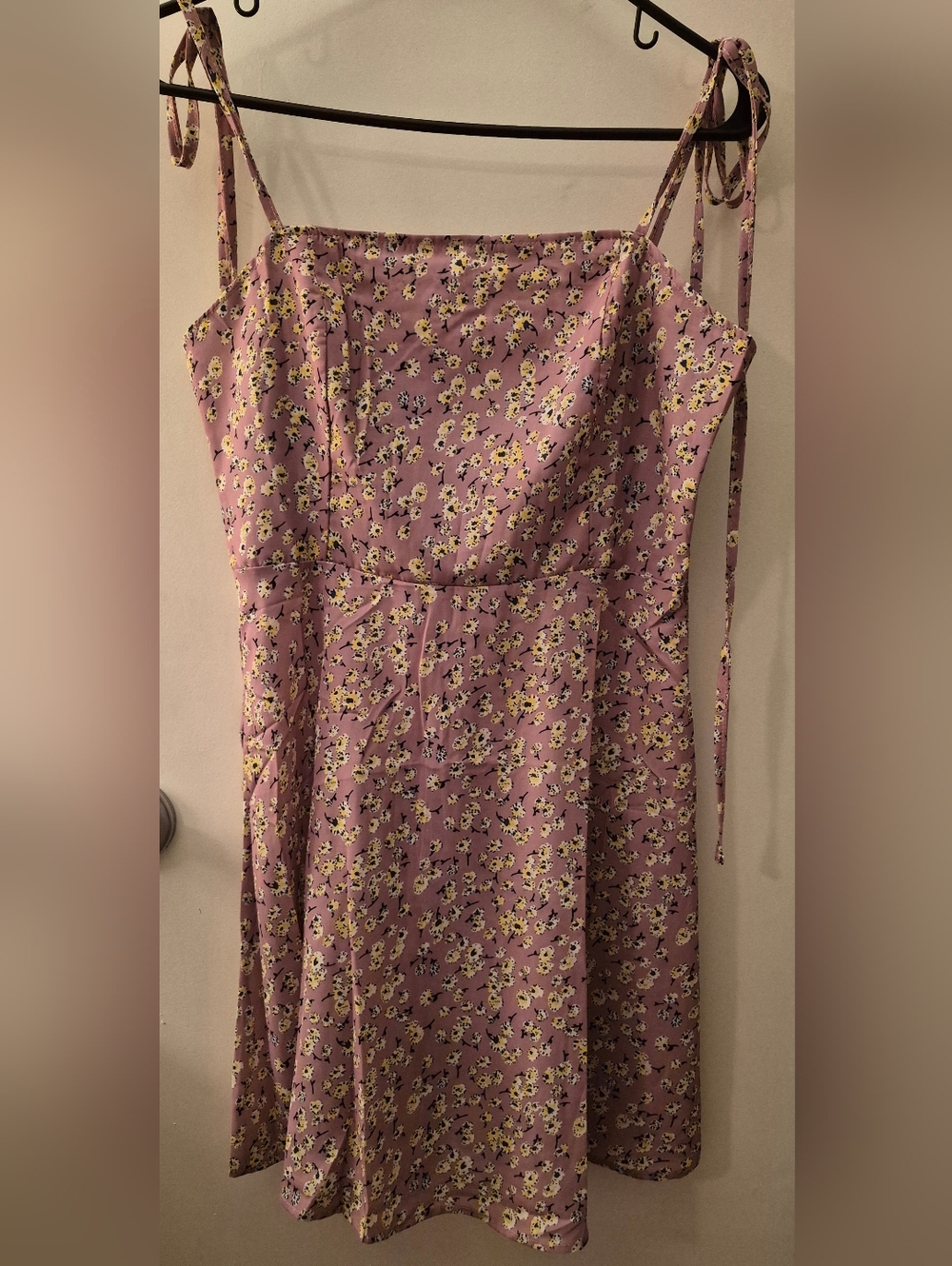 Size Small Zaful Floral Slip Dress with Spaghetti Tie Straps And Zip Back